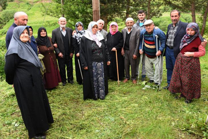 15 seçmenli köyde oy kullanma işlemi yarım saatte bitti  G5