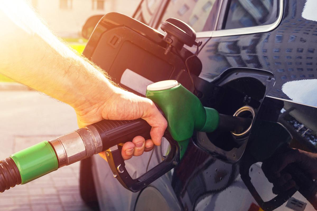 Benzine gece yarısı zam: Pompaya yansıyacak rakam belli oldu 1