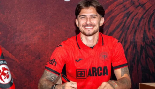 &Ccedil;orum FK, Berat &Ouml;zdemir ile 2+1 yıllık s&ouml;zleşme imzaladı