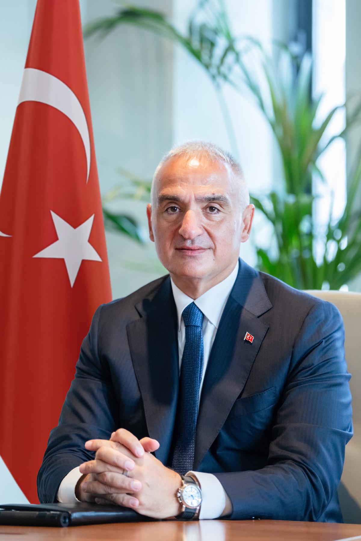 Aspendos ta 2 bin 400 yıllık güreşçi mezarı keşfedildi 1