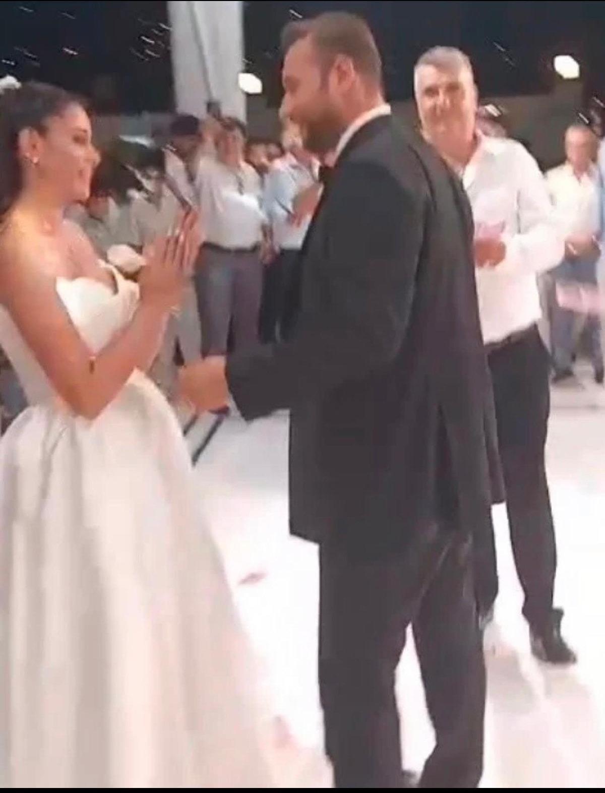 Almanya daki yaşlıları soyup soğana çevirdiler, İzmir de şatafatlı düğünde evlendiler 1
