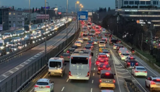 Ara&ccedil; sahipleri dikkat! &Ouml;demeyi unutan trafiğe &ccedil;ıkamayacak  
