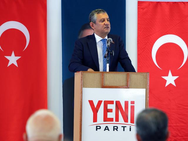 Yeni Parti'nin kararı merak ediliyor! Art arda a&ccedil;ıklamalar