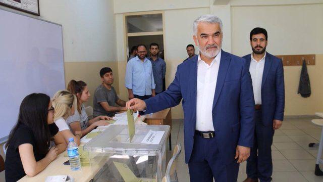 Bağımsız aday Yapıcıoğlu oyunu kullandı