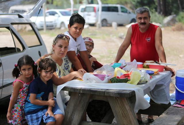 Antalyalı oy kullanıp sahile gitti (3)