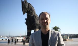 Dedelerinden kalan ağa&ccedil;lardan elde ettiği zeytinyağıyla uluslararası &ouml;d&uuml;l kazandı