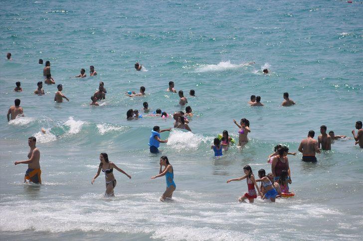 Oy kullanan sahile koştu G3