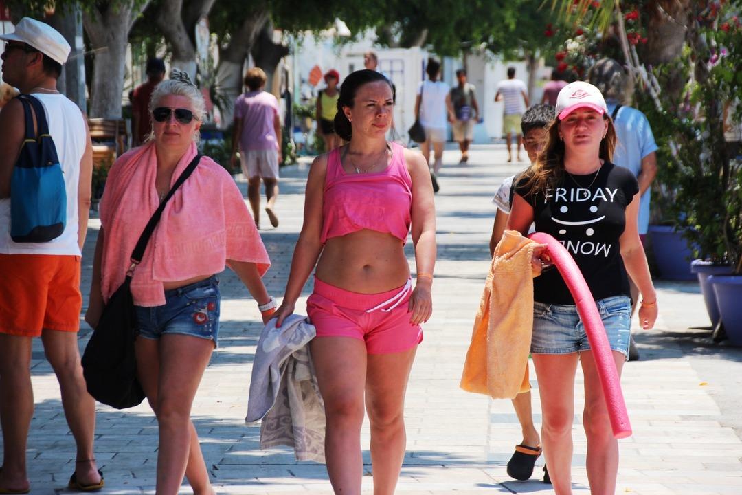 Oy kullanan sahile koştu