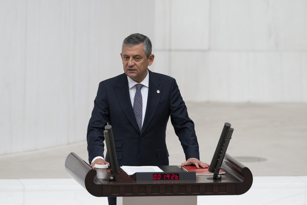 Son dakika | Meclis te &ccedil;er&ccedil;eve yasa oturumu! Tarihi g&uuml;nde tarihi konuşmalar 3