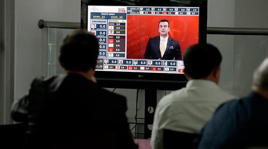 MHP'de b&uuml;y&uuml;k heyecan! Devlet Bah&ccedil;eli makamına ge&ccedil;ti