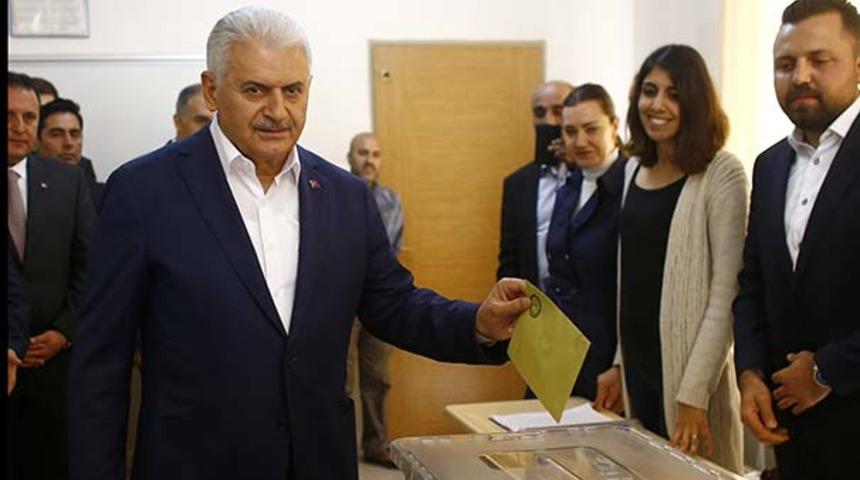 Başbakan Yıldırım'ın sandığından Recep Tayyip Erdoğan çıktı