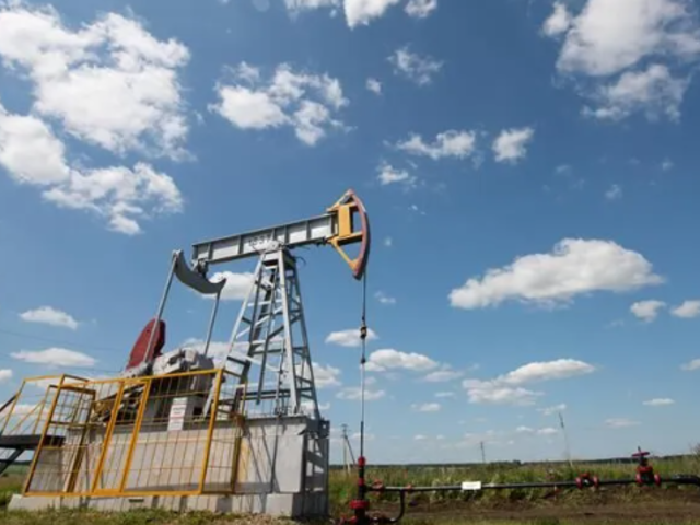 Brent petrol&uuml;n varil fiyatı 85 doları aştı