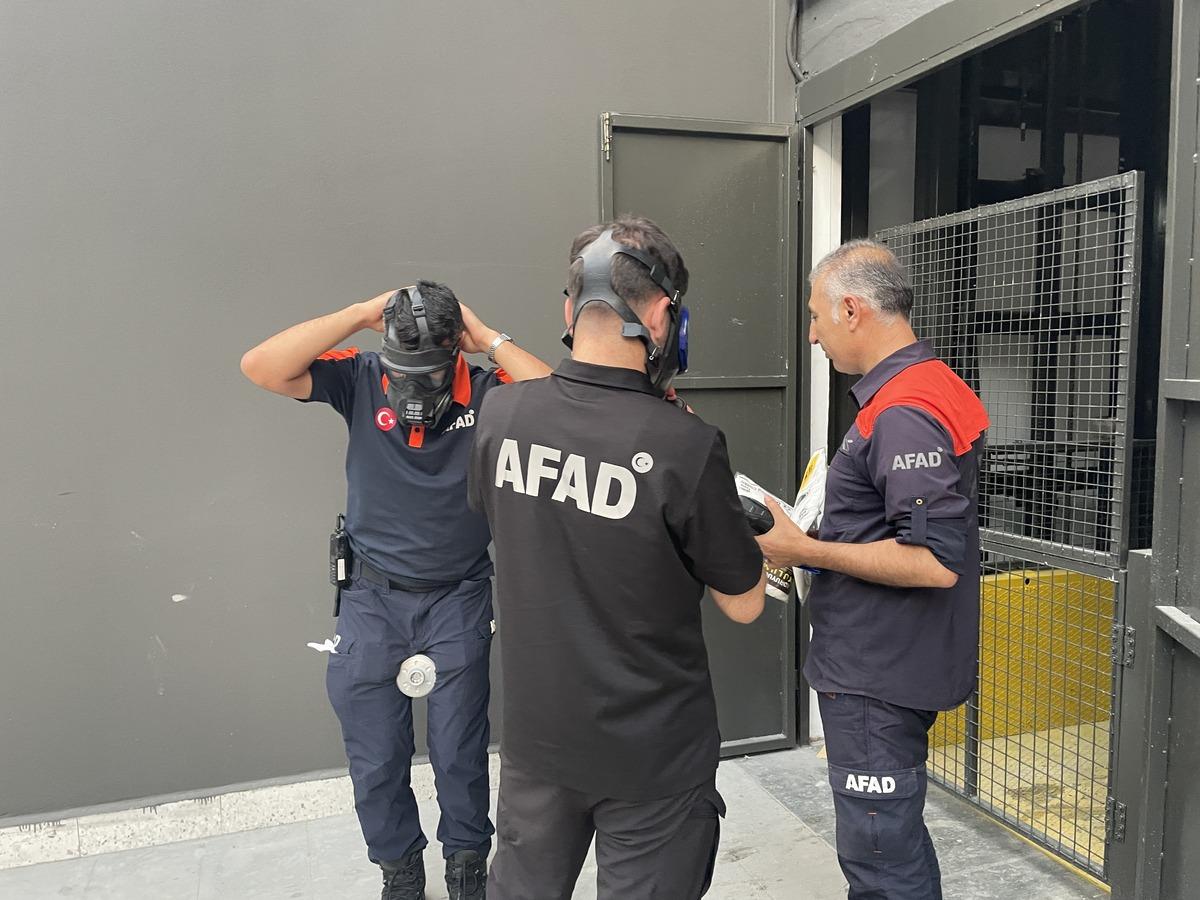 Yer: Şanlıurfa! Su giderine dökülen kimyasal madde patladı: 5 yaralı 3