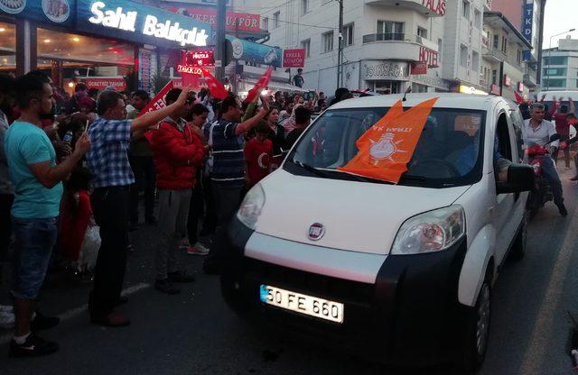 Nevşehir'de Ak Partililer ve MHP'liler sokaklara döküldü