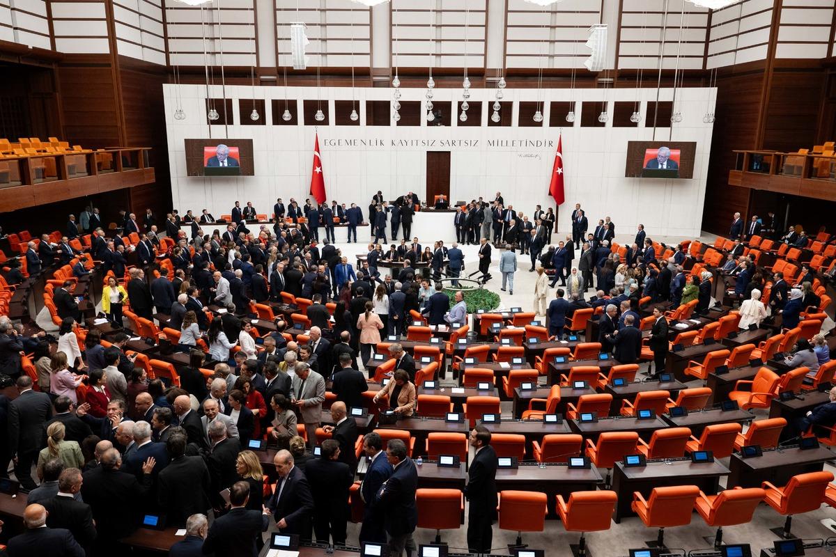Milli Dayanışma ve Toplumsal Bütünlüğün Güçlendirilmesi Teklifi nde partilere göre oylama sonucu belli oldu 2