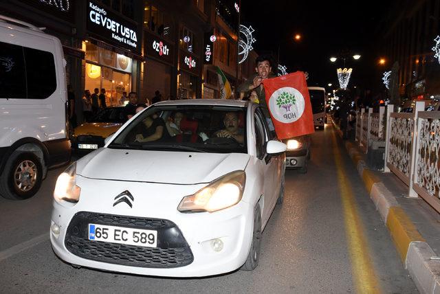 HDP'lilerden Van ve Hakkari'de kutlama