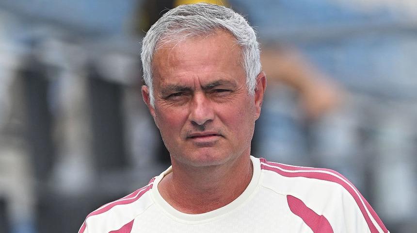 Jose Mourinho, Fenerbah&ccedil;e'nin yakasını bırakmıyor! K&ouml;t&uuml; haber geldi
