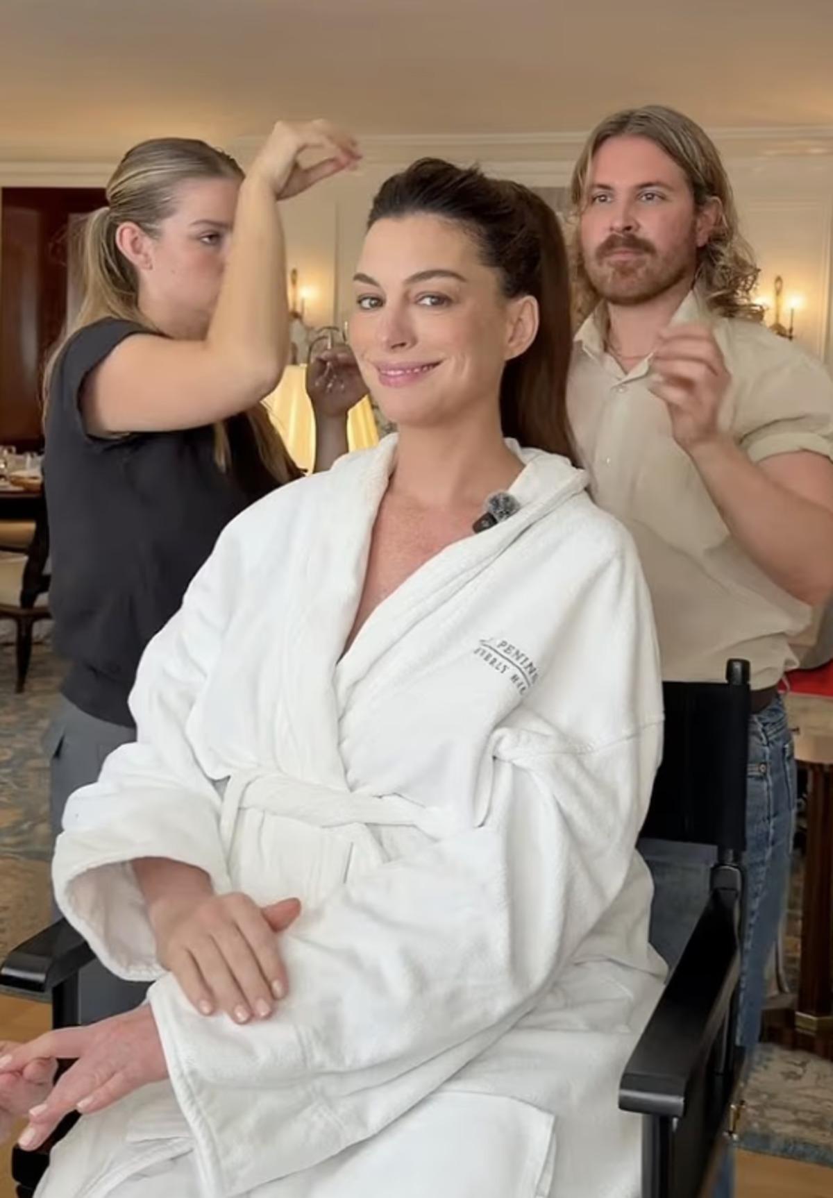 Anne Hathaway den "sahte hamilelik" iddialarına yanıt! 2