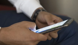 Telefonlara peş peşe g&ouml;nderiliyor! Uzmanlar &ouml;zellikle uyardı "Sakın tıklamayın"