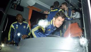 Fenerbah&ccedil;e otob&uuml;s&uuml;n&uuml;n kurşunlanması dosyasında flaş gelişme! 11 yıl sonra 5 ş&uuml;pheliye operasyon