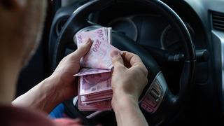 Araba almak isteyenler dikkat: Uzman isimden 'Eli güçlü' çıkışı