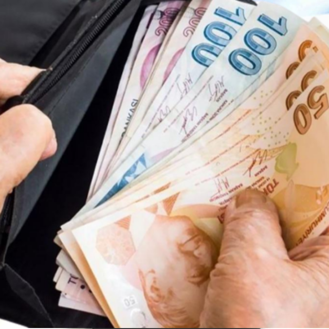 Emeklilere ağustos jesti: Promosyon tutarları y&uuml;kseldi
