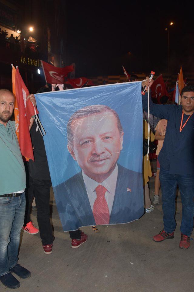 AK Parti İzmir'de milletvekili sayısını korudu