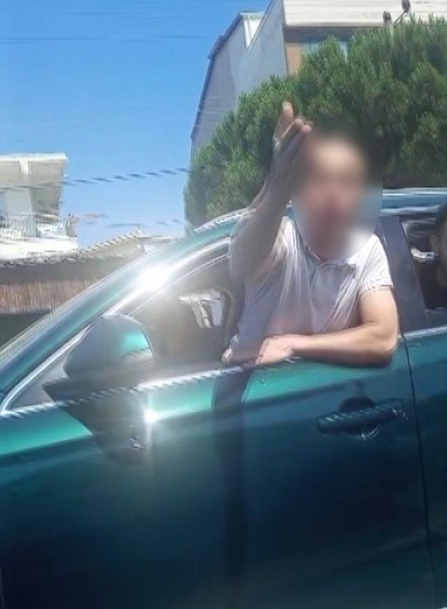 İzmir’de trafikteki tartışma taşlı saldırıya dönüştü 3