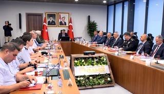81 ilin valisi ivedi olarak &ccedil;ağırıldı! Bakan &Ccedil;ift&ccedil;i'den 'Ter&ouml;rs&uuml;z T&uuml;rkiye' hamlesi