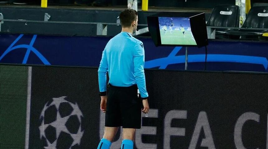 UEFA, hakemlerin karar alma s&uuml;re&ccedil;lerine a&ccedil;ıklık getirmek i&ccedil;in "Clear Line"ı kullanıma sundu