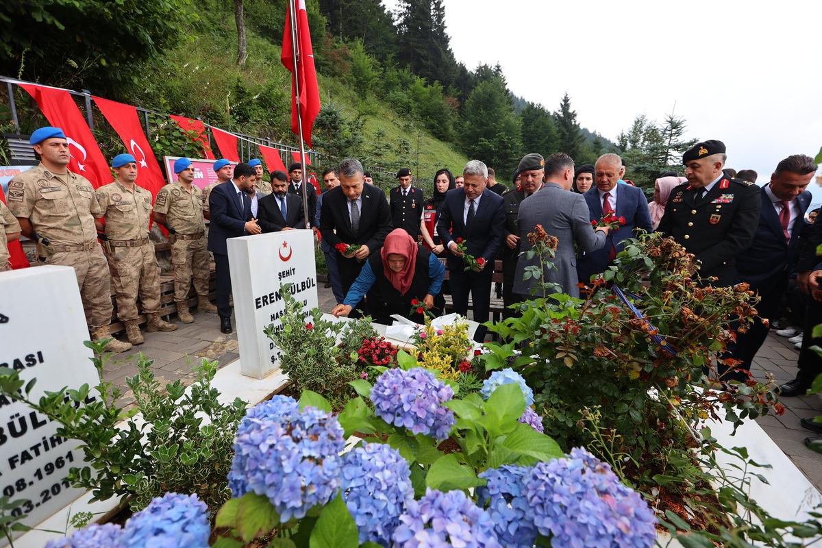 Şehadetlerinin 9. yılı: Cumhurbaşkanı Erdoğan dan Eren B&uuml;lb&uuml;l ve Ferhat Gedik mesajı 4