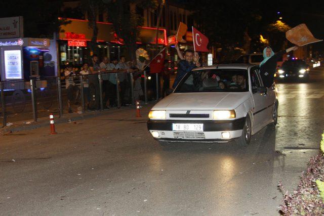 Çankırı'da Ak Parti'den kutlama