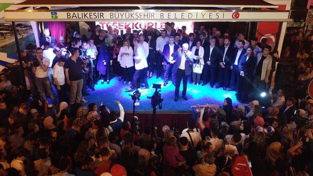 Balıkesir’de AK Parti seçim sonuçlarını kutladı