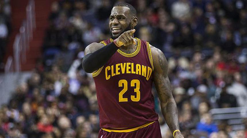 Los Angeles Lakers'tan Lebron James'e yıllık 35 milyon Dolar