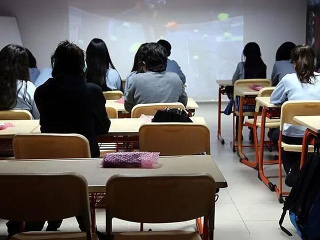 Okullarda yeni d&ouml;nem! Bakan Tekin'den 81 ilin eğitim m&uuml;d&uuml;r&uuml;ne talimat