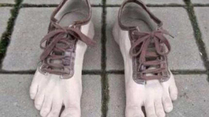 Beyin sulandıran 20 &ccedil;ılgın ayakkabı tasarımı