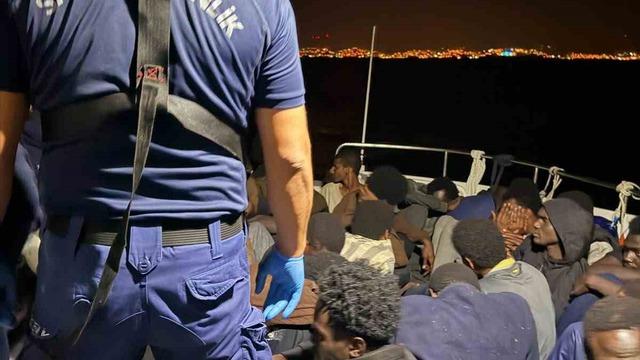 Aydın açıklarında 29 düzensiz göçmen yakalandı