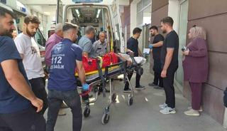 Motosiklet ile otomobil &ccedil;arpıştı: 1 ağır yaralı
