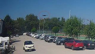 Yalova&rsquo;da kaza kırıma uğrayan u&ccedil;ağın d&uuml;şme anı kamerada