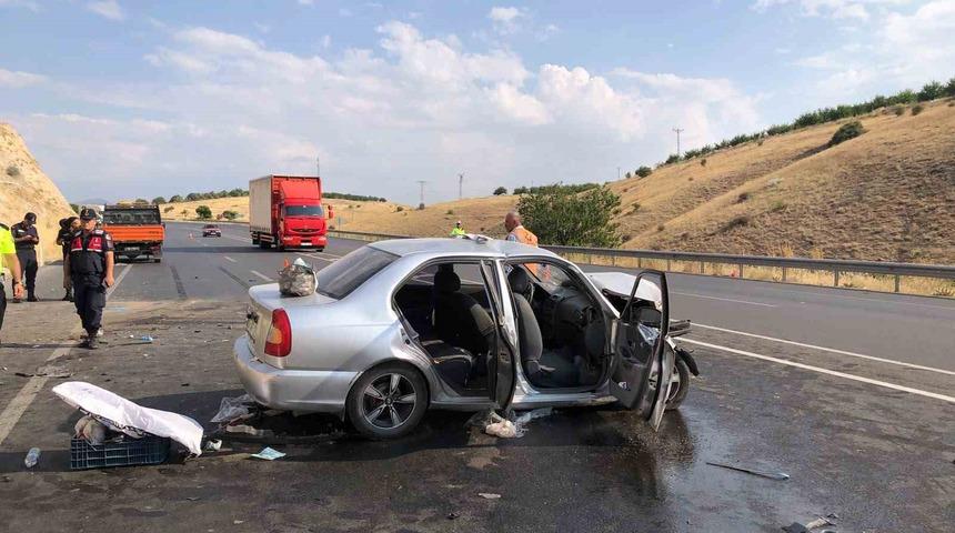 Malatya&rsquo;da &uuml;&ccedil; aracın karıştığı kazada 8 kişi yaralandı