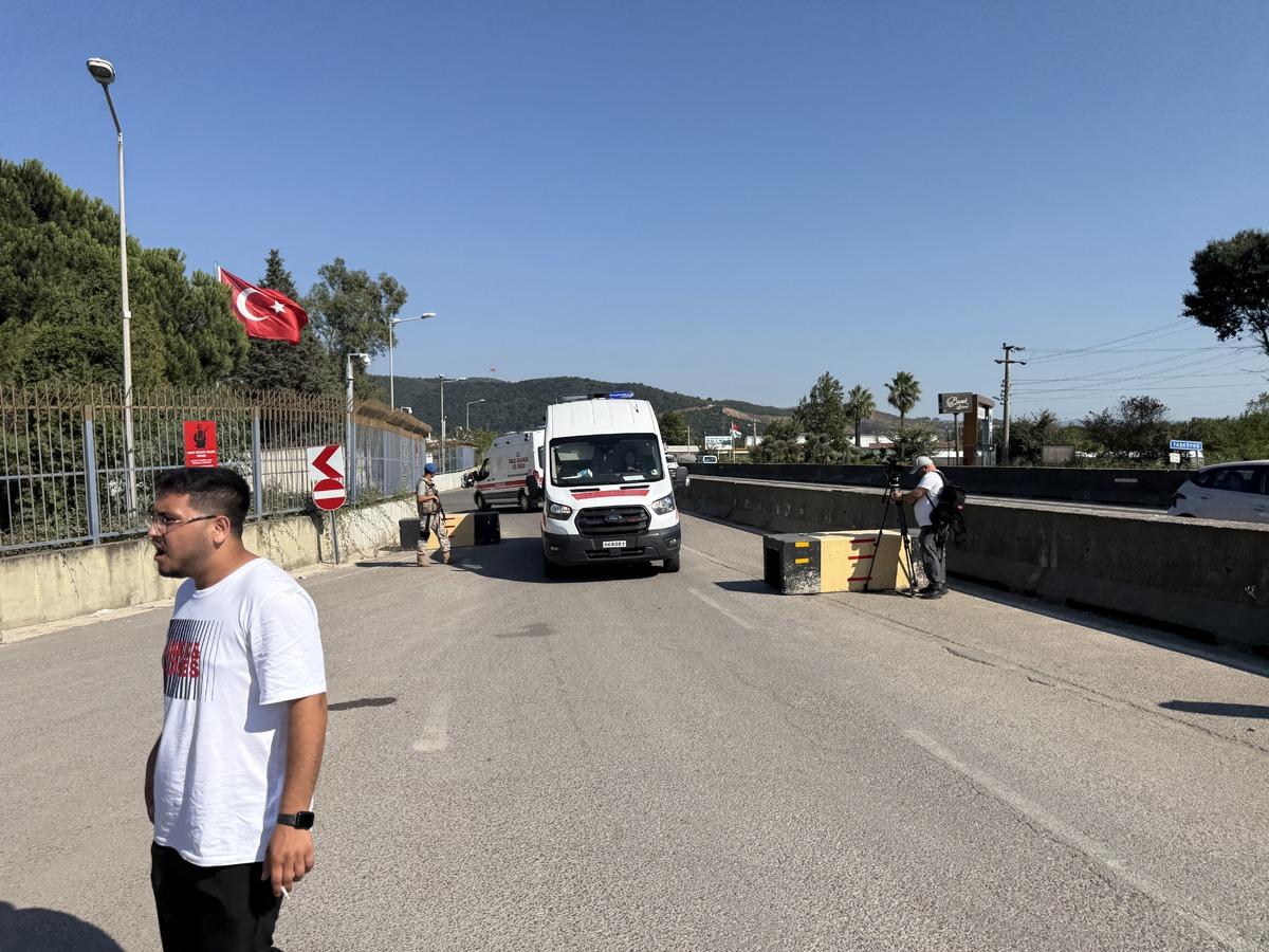SON DAKİKA | Yalova da F16 eğitim sırasında d&uuml;şt&uuml;! Pilot atlayarak kurtuldu 4