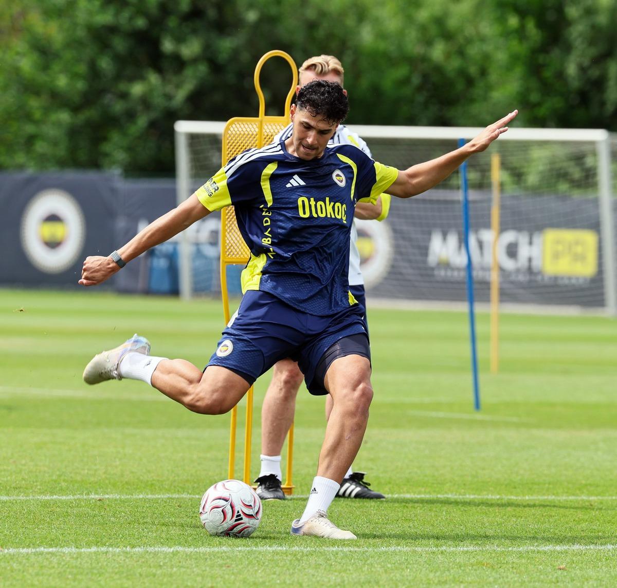 Fenerbahçe den sessiz sedasız ayrılık! İtalya ya transfer oldu 1