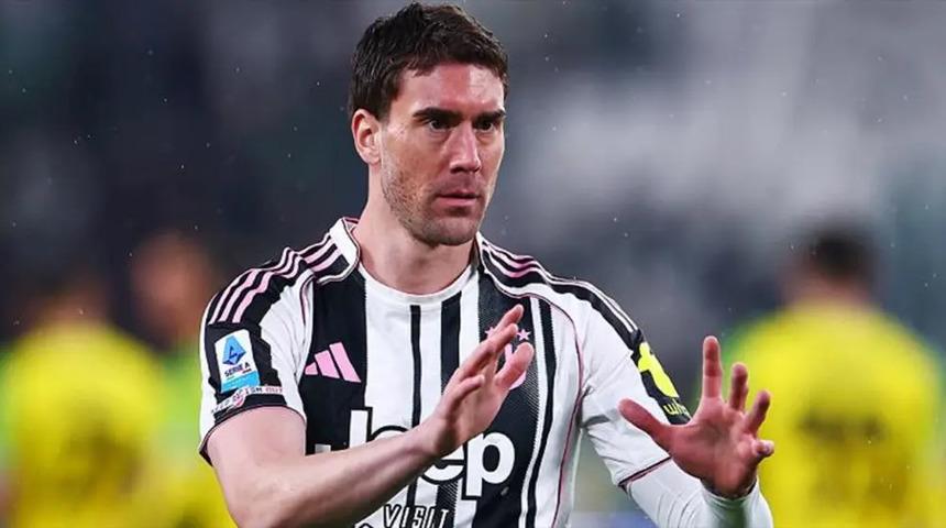Beşiktaş, Dusan Vlahovic transferini resmen a&ccedil;ıkladı