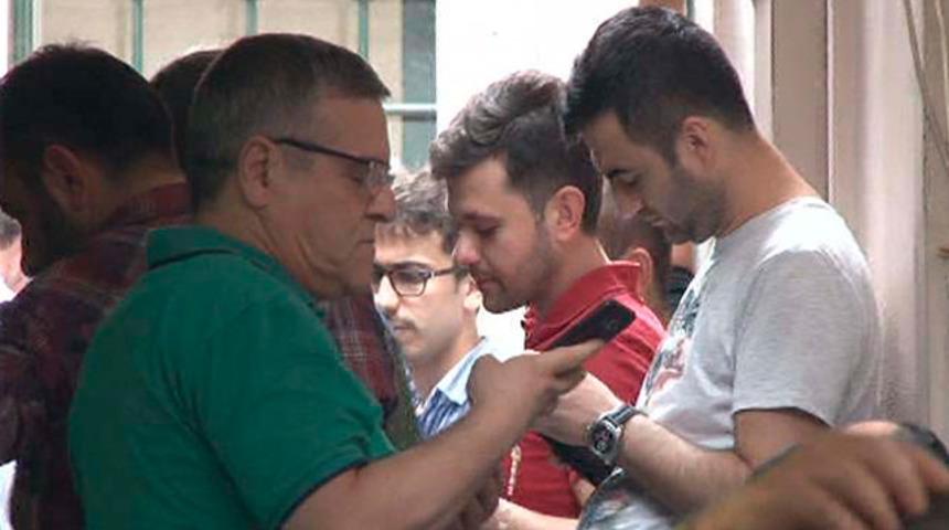  "Ayaklı borsa"da seçim sonrası hareketliliği  
