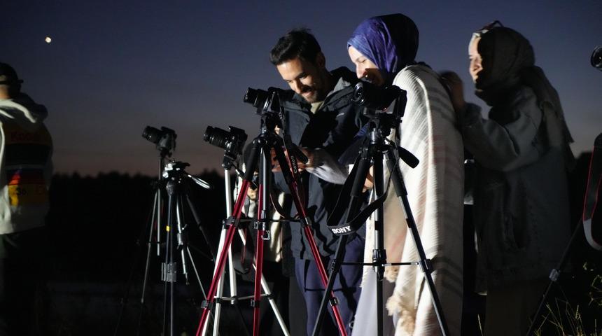 Akın ettiler! Bolu&rsquo;da &lsquo;perseid&rsquo; meteor yağmuru heyecanı