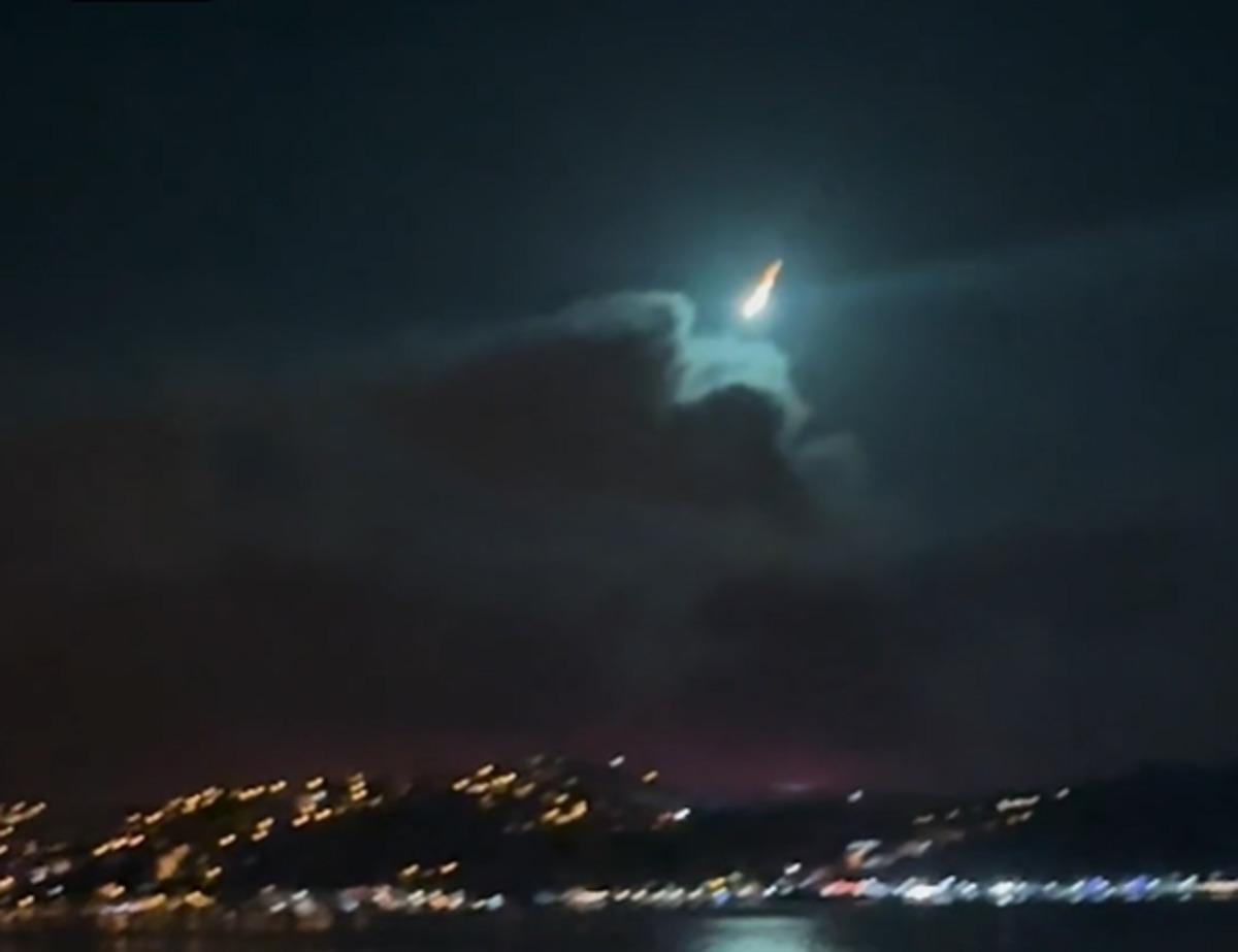 İstanbul da meteor, Avrupa da tam güneş tutulması: İşte görenleri büyüleyen o anların görüntüleri 3
