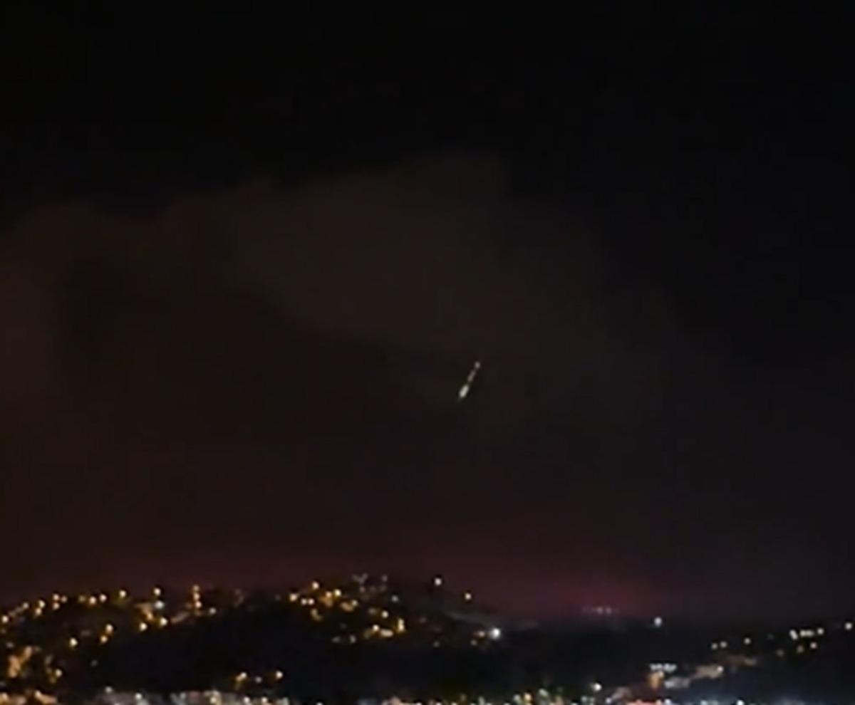 İstanbul da meteor, Avrupa da tam güneş tutulması: İşte görenleri büyüleyen o anların görüntüleri 4