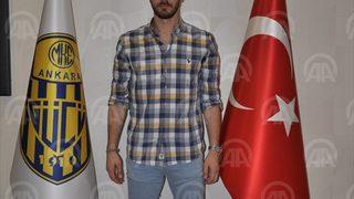 Korcan Çelikay, Ankaragücü'nde kaldı