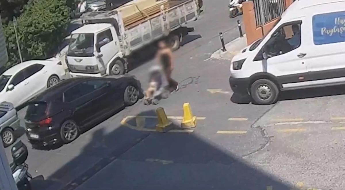Bebekli uyuşturucu kuryesi skandalı! İstanbul da  pes  dedirten g&ouml;r&uuml;nt&uuml;ler 4