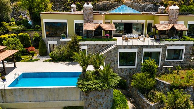 Böyle lüks görülmedi! Bodrum'daki konağın fiyatı sosyal medyayı salladı